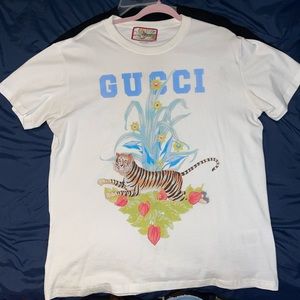 Gucci t shirt